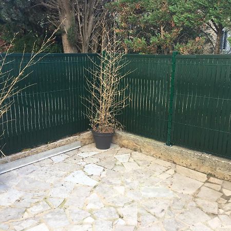 Appartement A Six Fours/Le Brusc Six-Fours-les-Plages Exterior foto